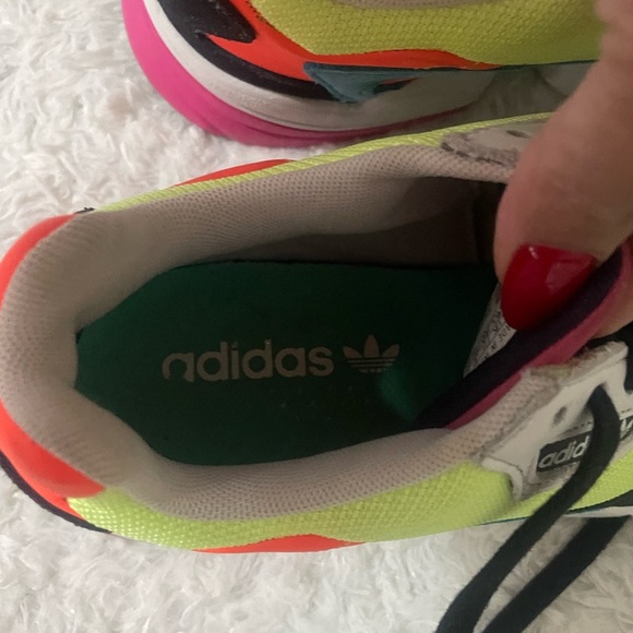 Adidas Women’s Neon Yellow and Black Sneakers - Picture 8 of 10